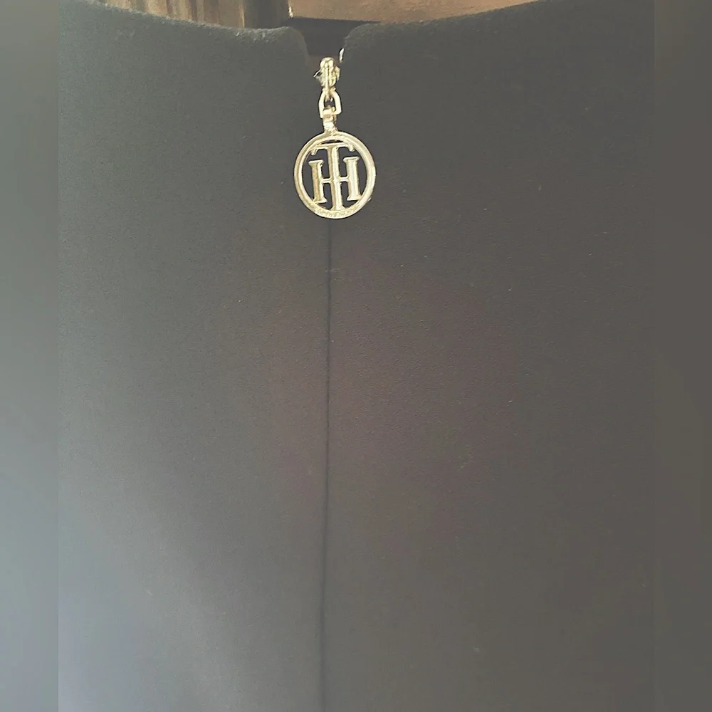 Tommy Hilfiger NWT Little Black Dress Size 8 with Gold Tone Zip Pull S/S Poly - Picture 5 of 8